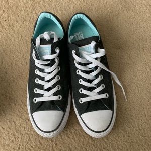 Converse tennis shoes